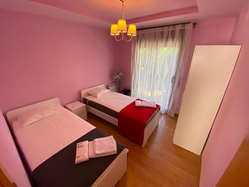 Entire New Apartment 20' From Barcelona Сабадел Екстериор снимка