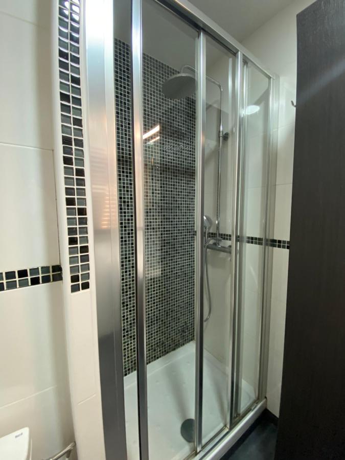 Entire New Apartment 20' From Barcelona Сабадел Екстериор снимка