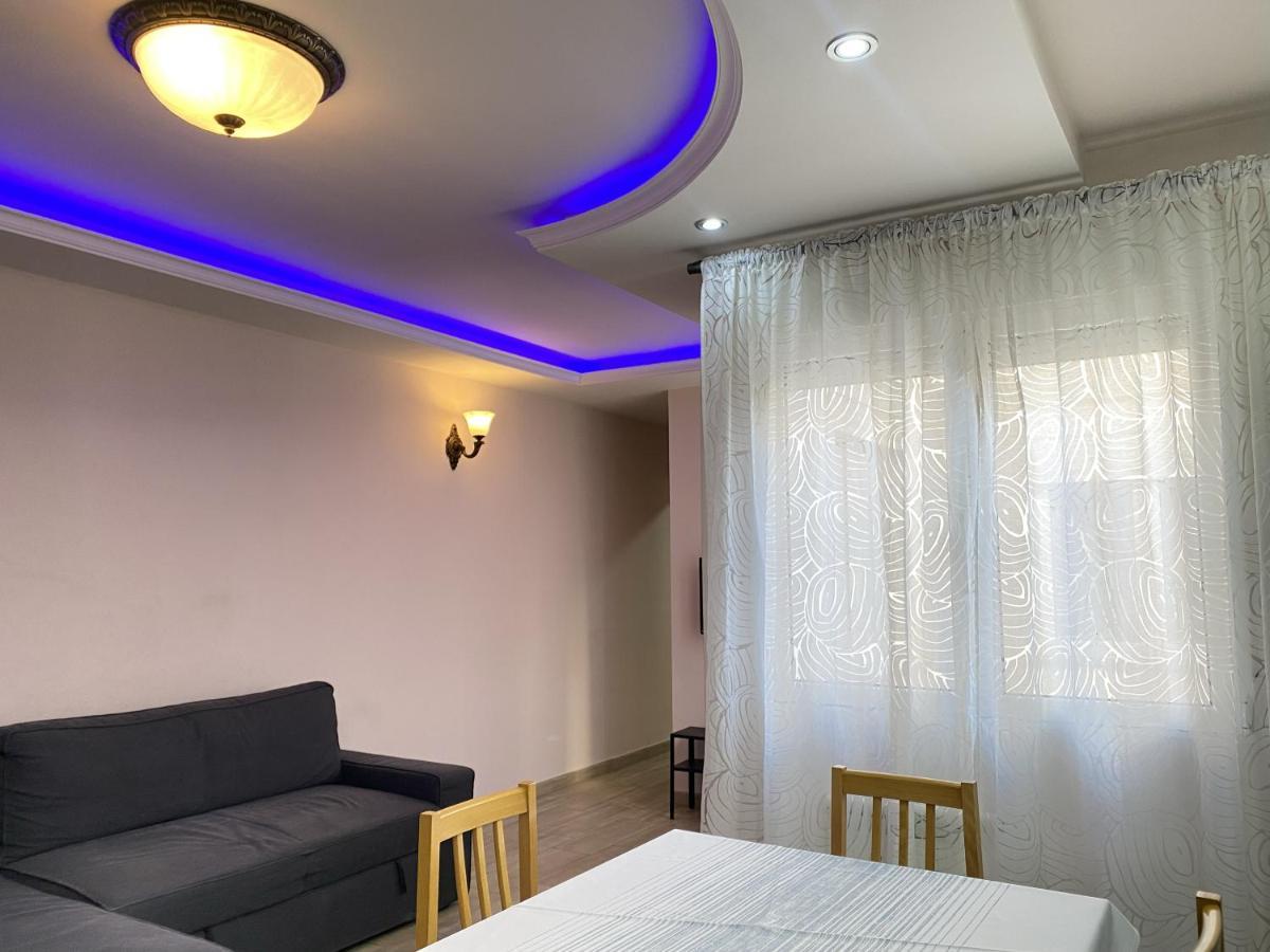 Entire New Apartment 20' From Barcelona Сабадел Екстериор снимка