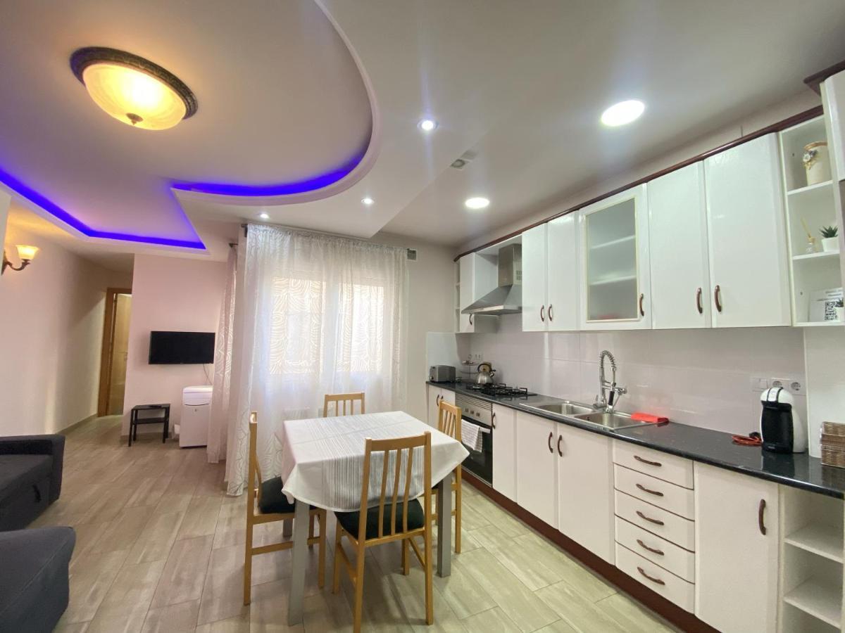 Entire New Apartment 20' From Barcelona Сабадел Екстериор снимка